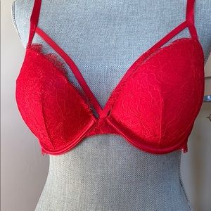NWOT VERY SEXY VICTORIA’S SECRET BRA